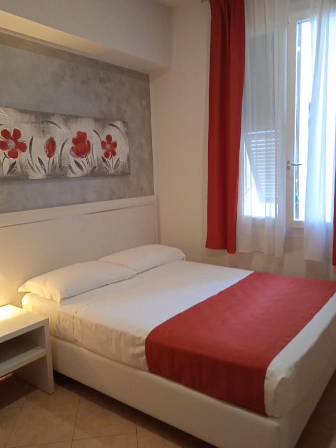 ואראצה Hotel Lido מראה חיצוני תמונה