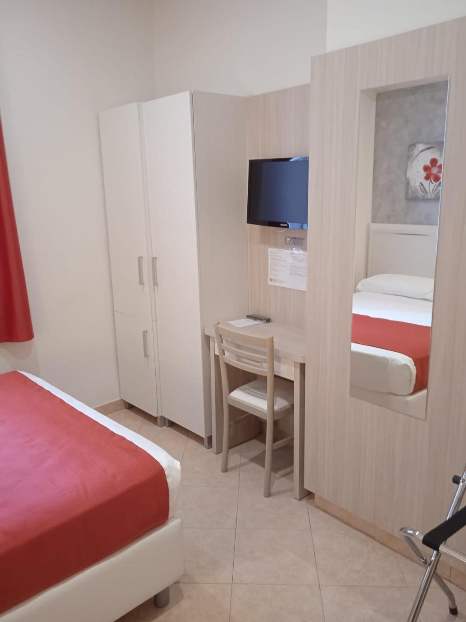 ואראצה Hotel Lido מראה חיצוני תמונה