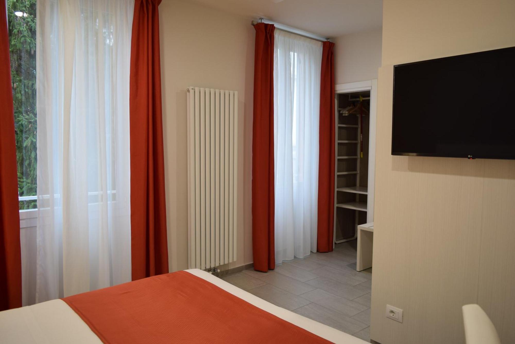 ואראצה Hotel Lido מראה חיצוני תמונה