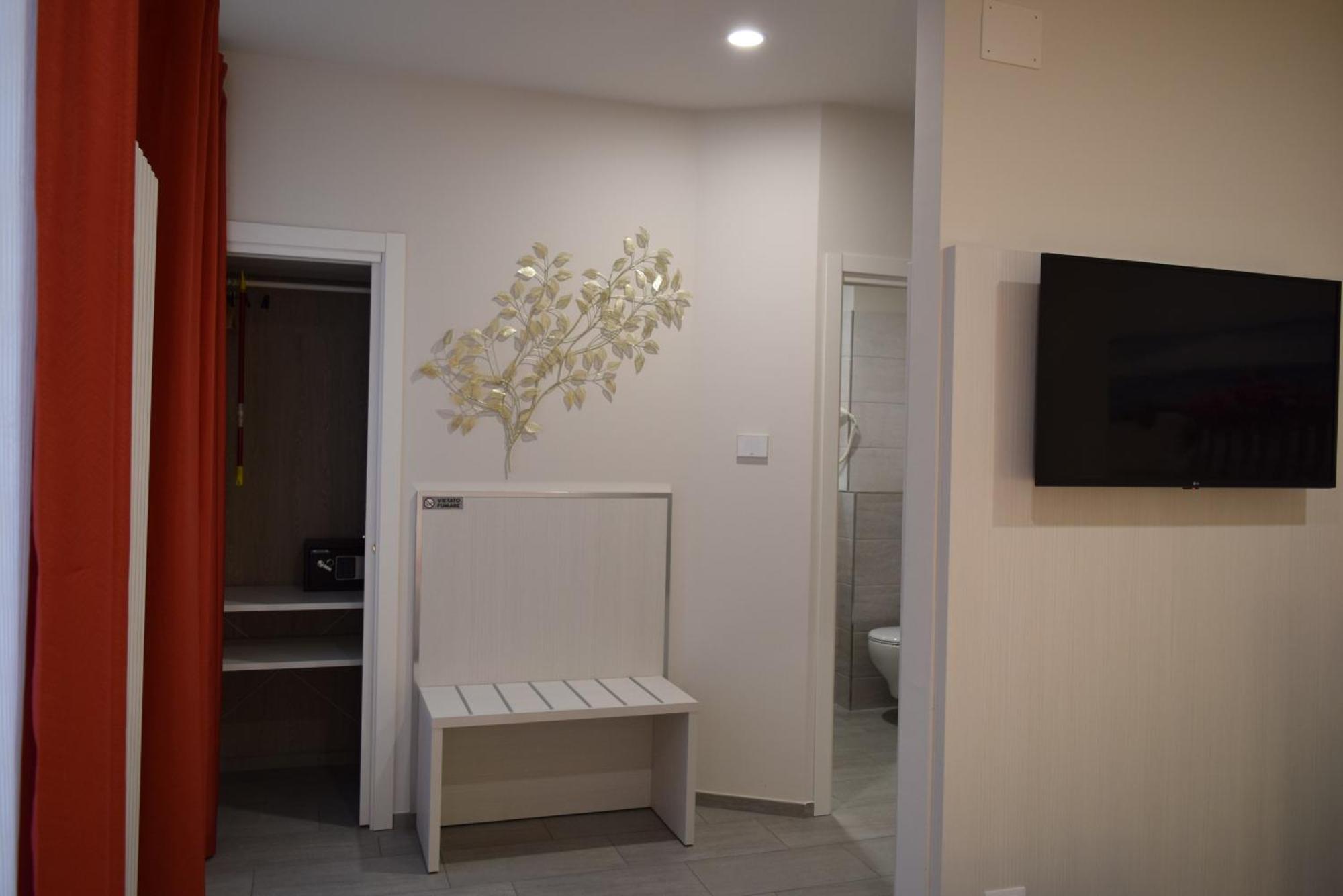 ואראצה Hotel Lido מראה חיצוני תמונה