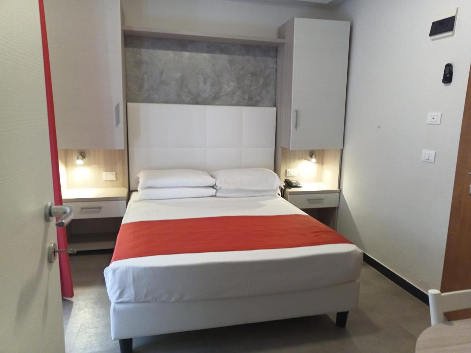 ואראצה Hotel Lido מראה חיצוני תמונה