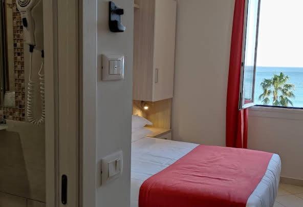 ואראצה Hotel Lido מראה חיצוני תמונה