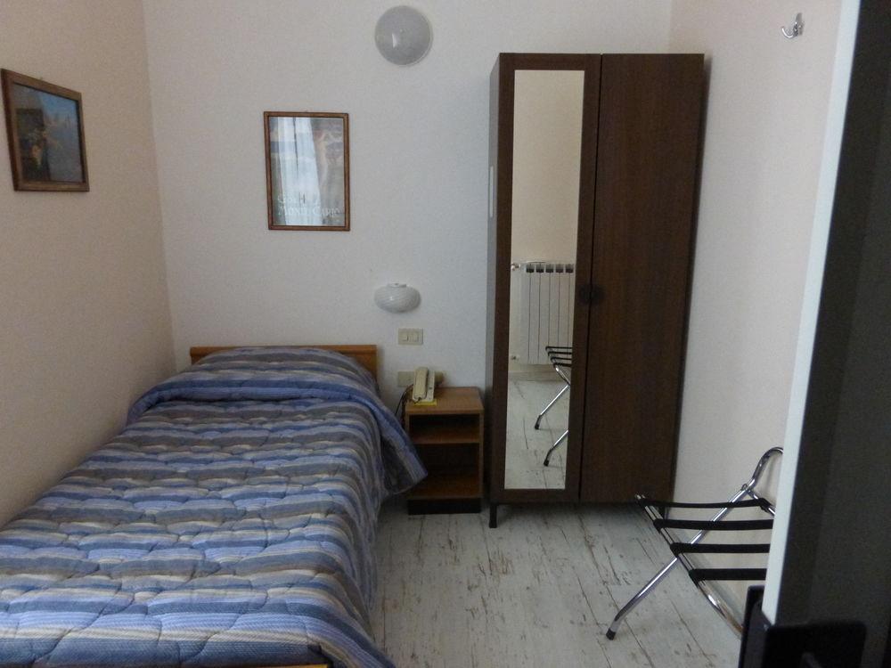 ואראצה Hotel Lido מראה חיצוני תמונה