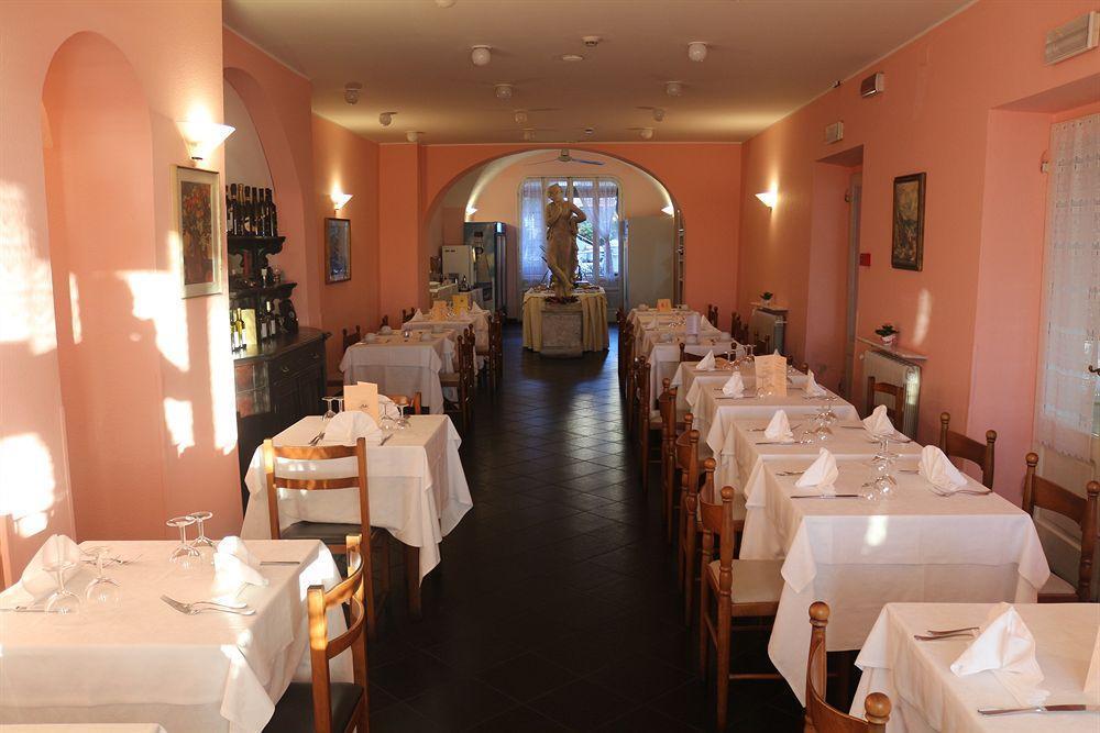 ואראצה Hotel Lido מראה חיצוני תמונה